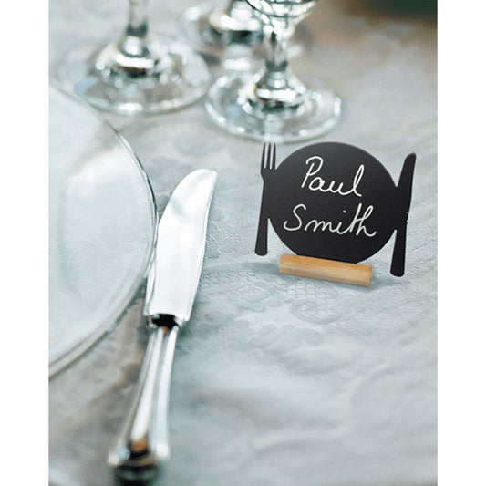 Beschriftete Tischkreidetafel mit Teller und Besteck Form für Restaurants und Bistros