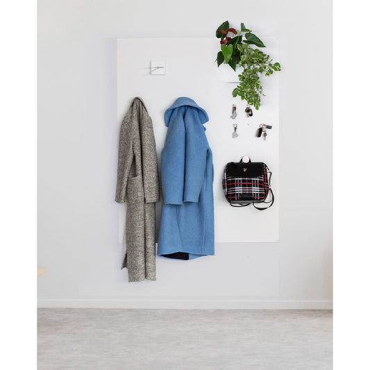 Metall Kreidetafel weiss als Wandaufhängung für Jacken und anderen Gegenständen