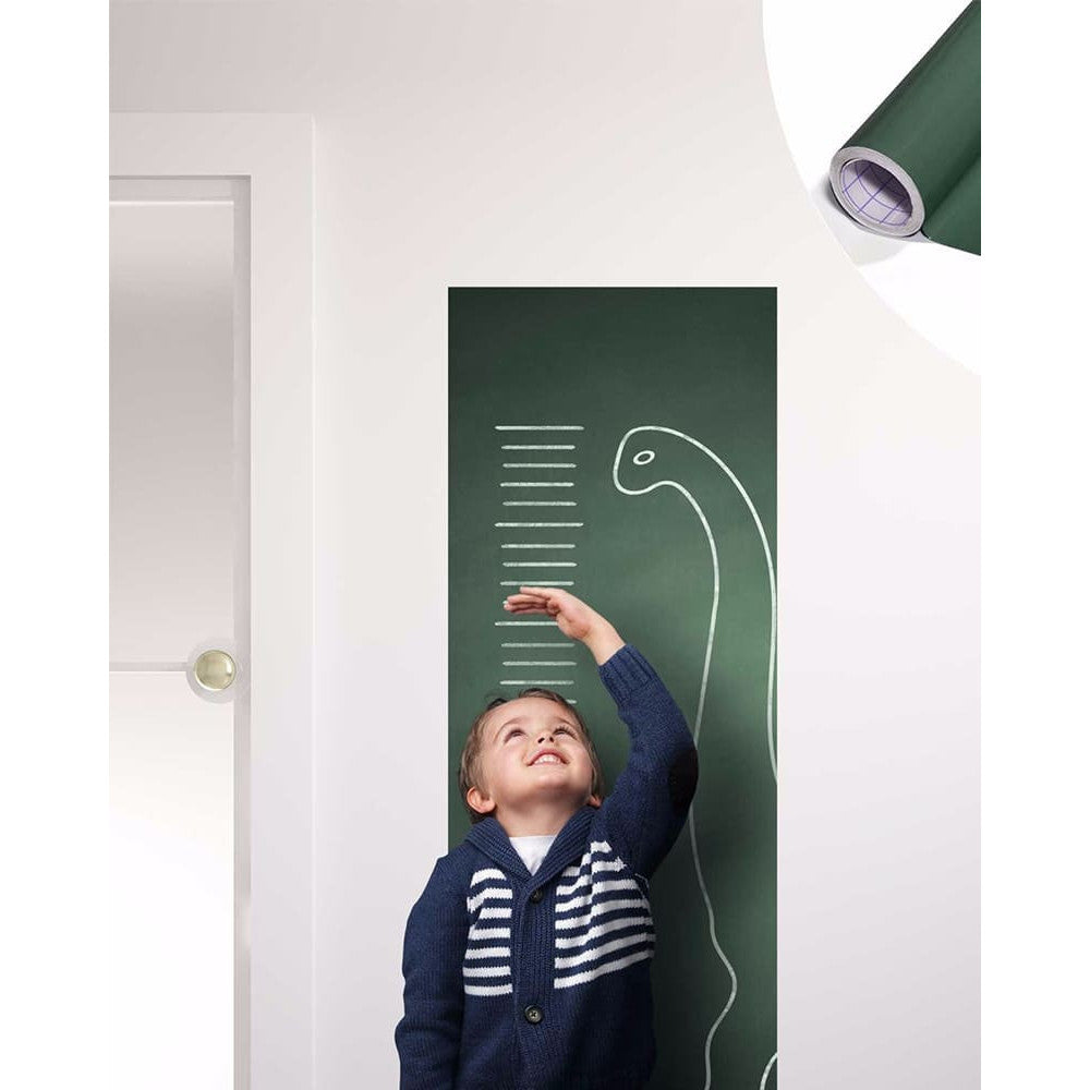 Tafelfolie in Grün selbstklebend aufgeklebt im Kinderzimmer