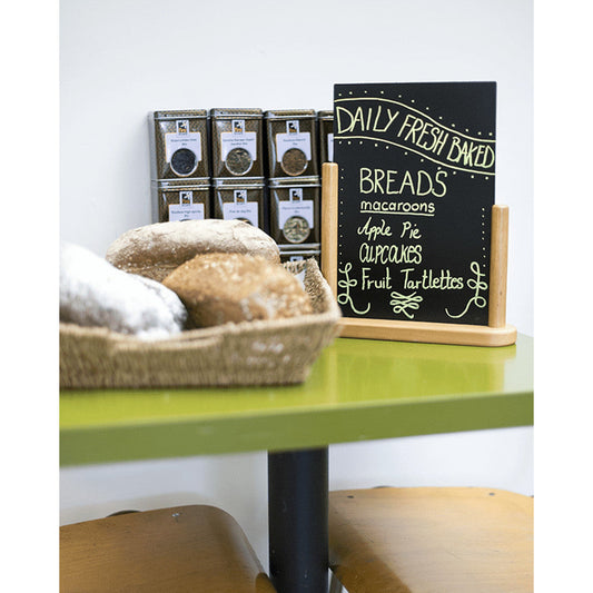 Tischaufsteller Kreidetafel mit Holzrahmen Buche beschriftet mit farbigen Kreidestiften von Securit