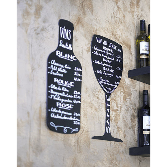 Wandkreidetafelin Flaschenform beschriftet mit Kreidemarker mit dem aktuellen Angebot, Kreidetafeln Silhouetten Flasche und Weinglas