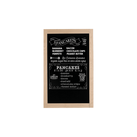Wandtafel mit Kreidefläche beschriftet mit weissen Securit Kreidemarker mit dem Angebot eines Bistros