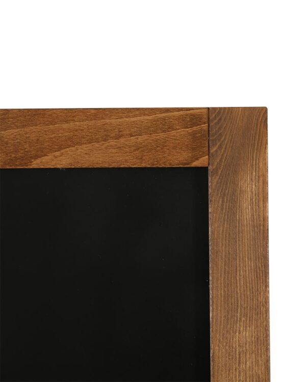 Kreidetafel mit dunkelbraunem Holzrahmen